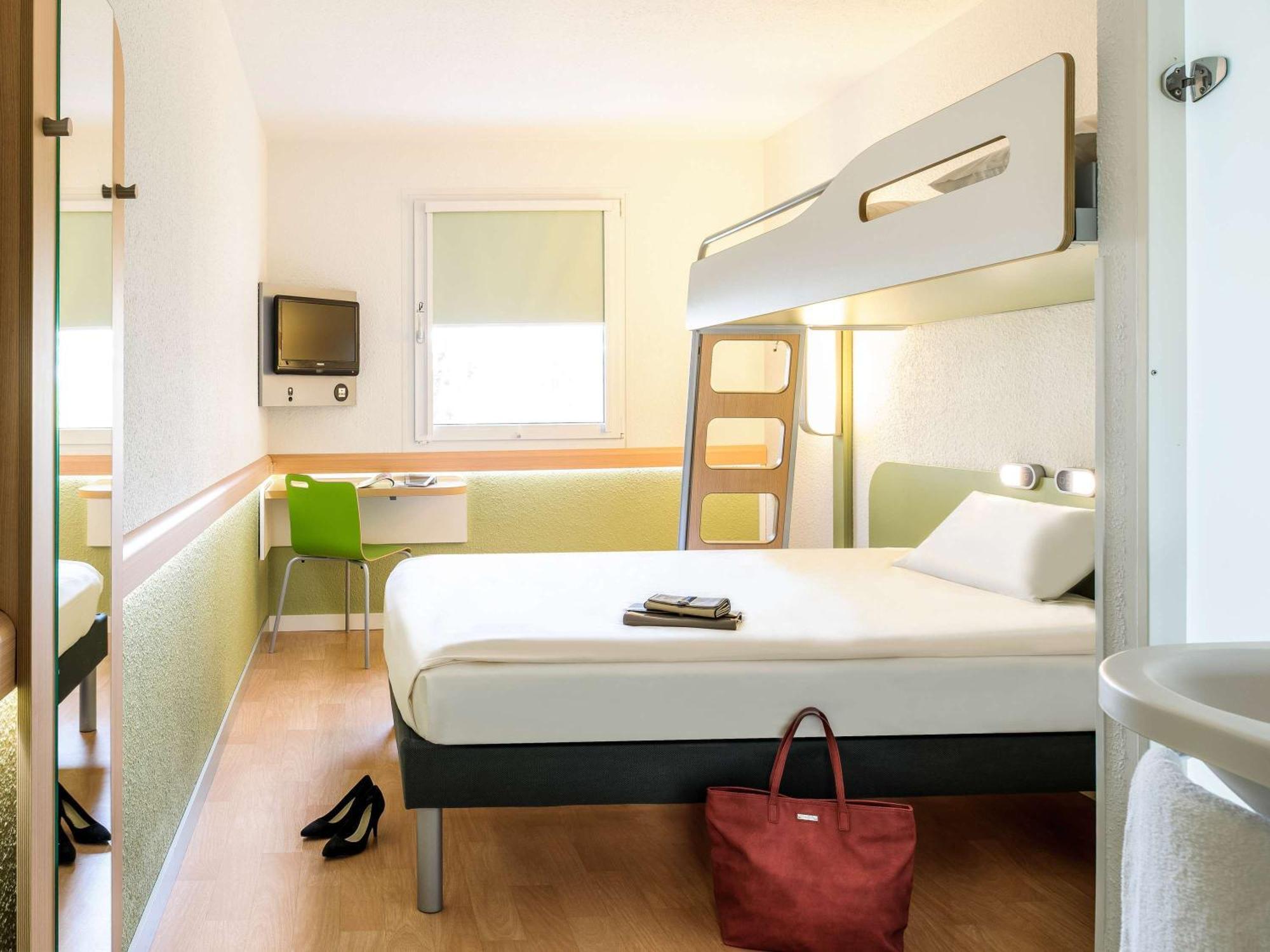 Ibis Budget Marseille Vitrolles Vitrolles  Exterior foto