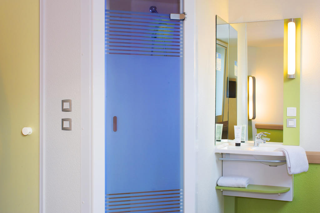 Ibis Budget Marseille Vitrolles Vitrolles  Quarto foto