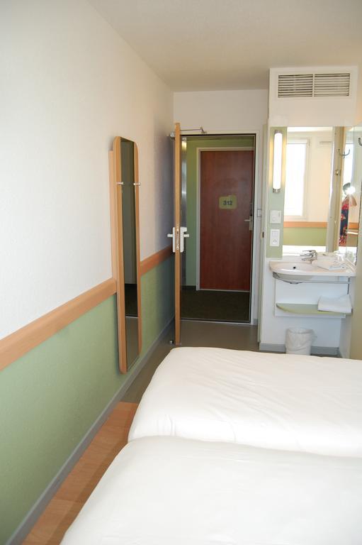 Ibis Budget Marseille Vitrolles Vitrolles  Quarto foto
